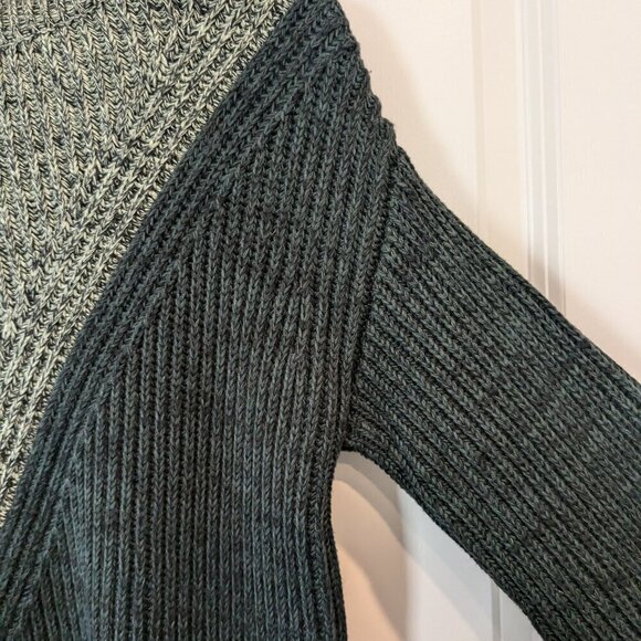 Derek Lam Collective Colorblock Turtleneck Sweater Size XS Knit Green/Black - Picture 8 of 16